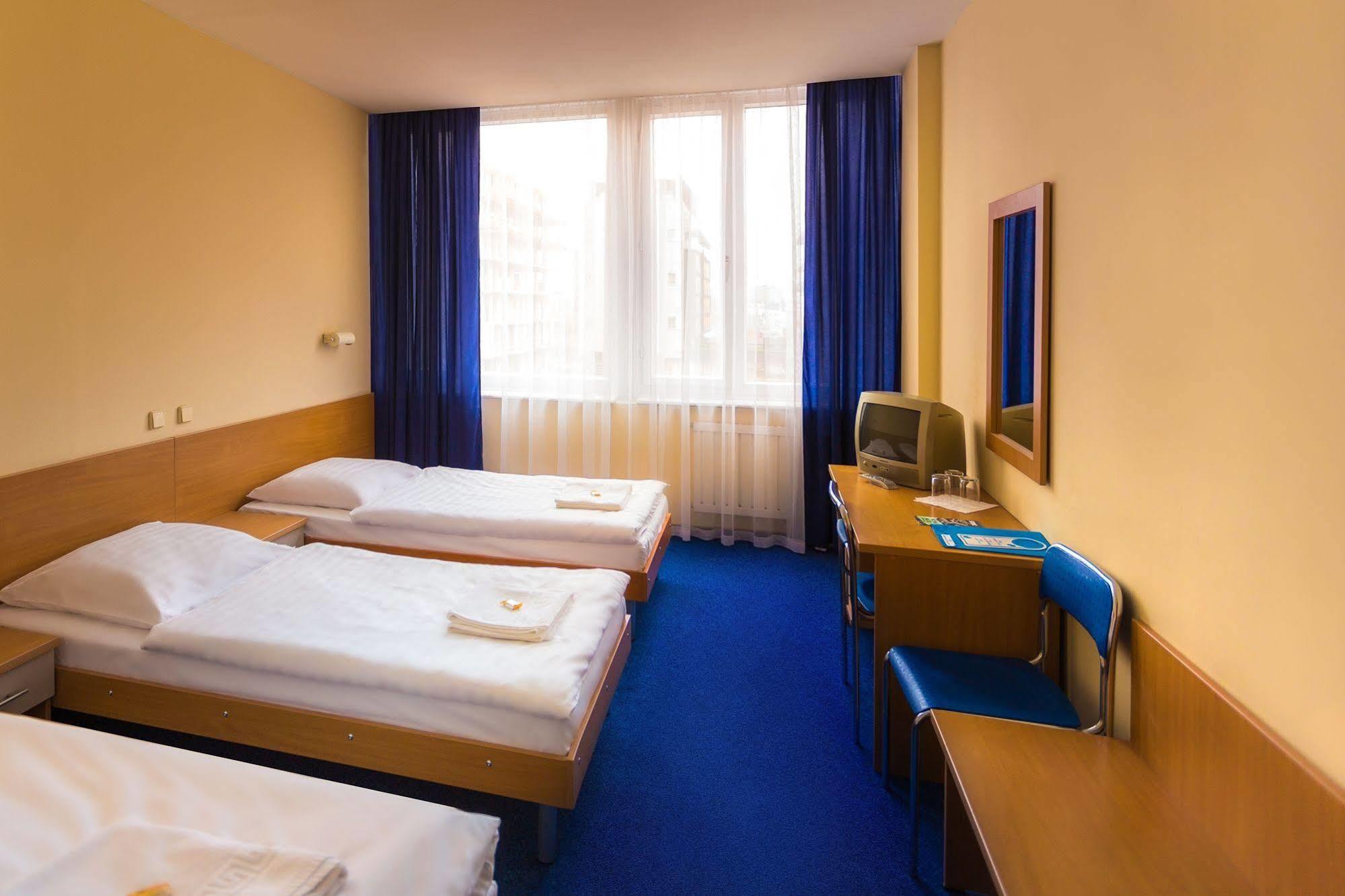 Dom Turystyczny Indigo Hostel Krakow Luaran gambar